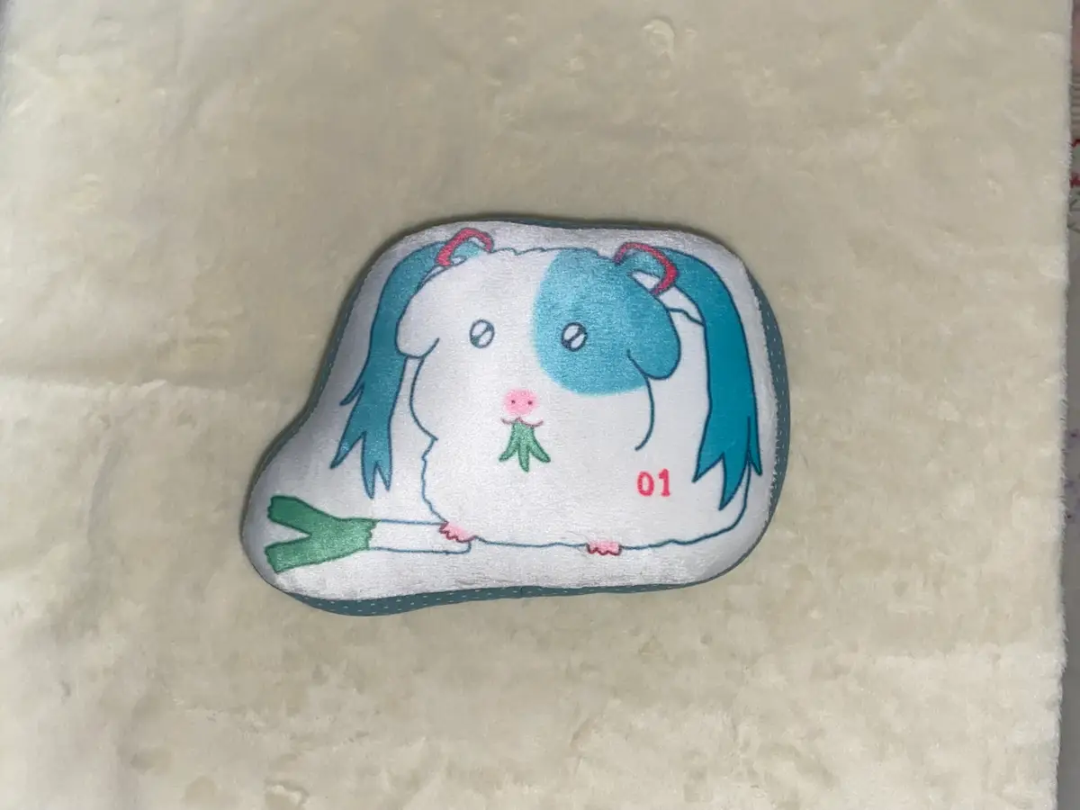 기니미쿠쿠션